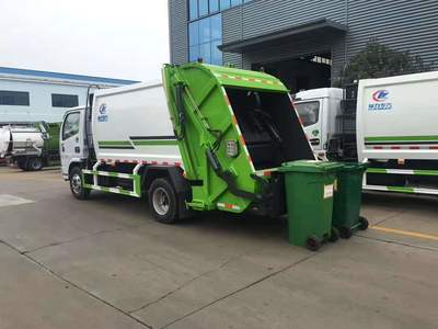 程力專汽 壓縮垃圾車與油罐車領(lǐng)域的專業(yè)制造廠家